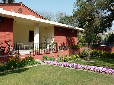 the 'Barbara Eggleston' Guest House is a beautiful starting place for visitors to the hospital campus 